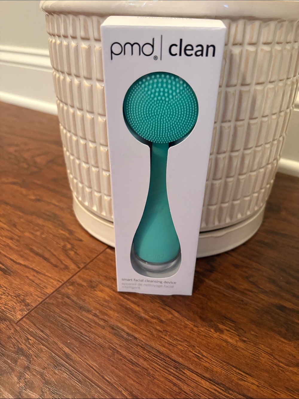 Pmd clean smart facial cleansing device